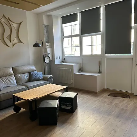 Апартаменты Serenity Resident Maison Gare Av Foch Мец