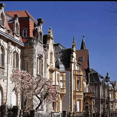 Serenity Resident Maison Gare Av Foch 公寓